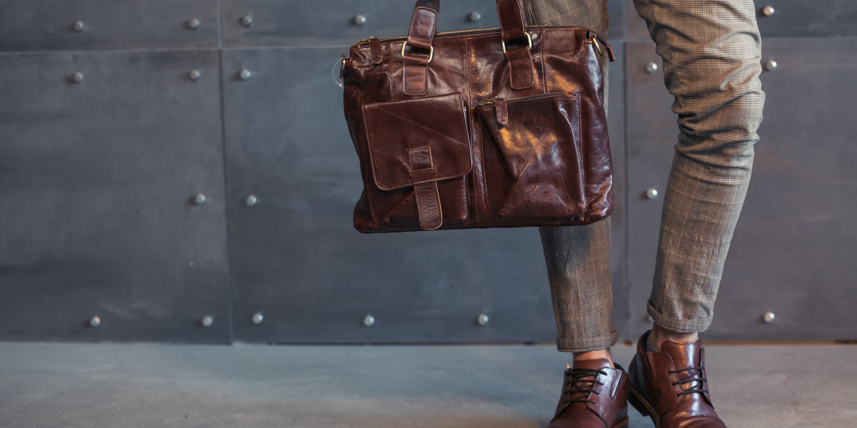 The Best Leather Duffle Bags for Men: Style Meets Functionality