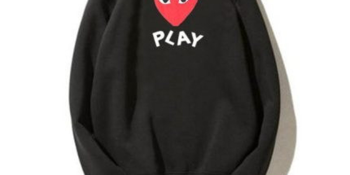 Comme des Garçons Hoodie: The Perfect Blend of Luxury and Streetwear Fashion