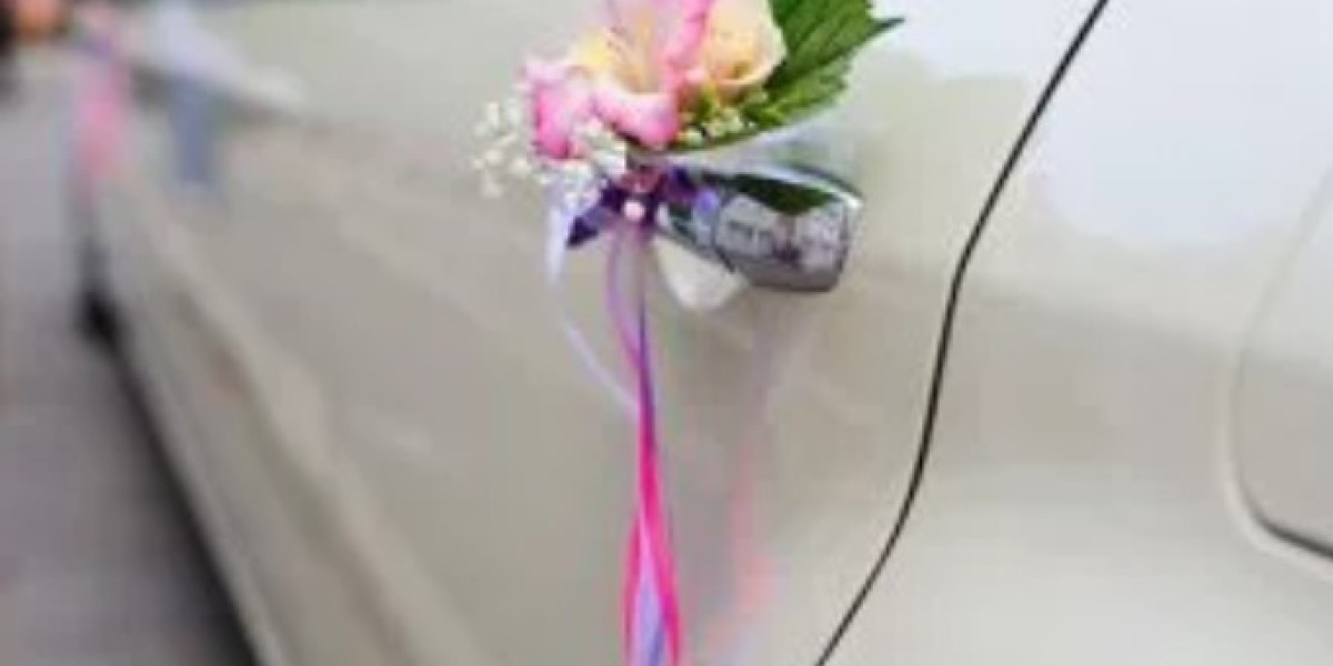 Wedding Limo Chicago | Luxury Wedding Transport
